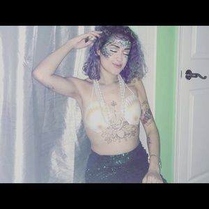 Meet your Posher, Denise